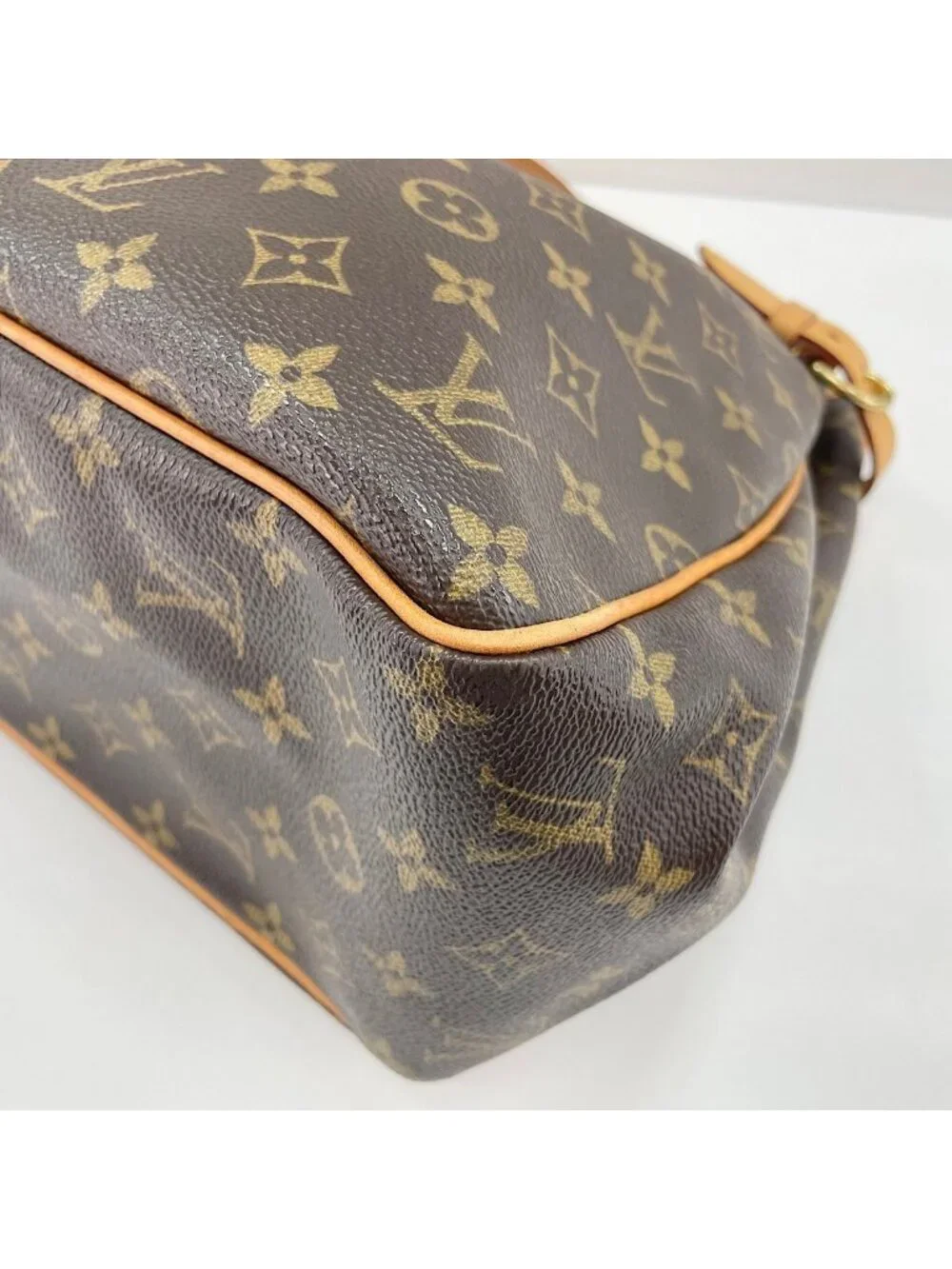 Louis Vuitton Tote Batignolles Vertical